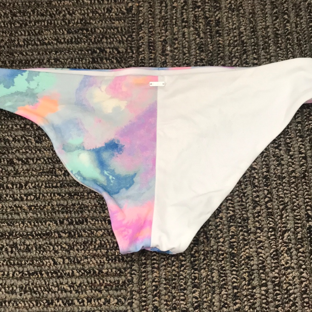 Bikini bottoms